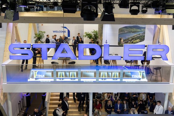 Messestand der Firma Stadler auf der Innotrans 2026 in Berlin