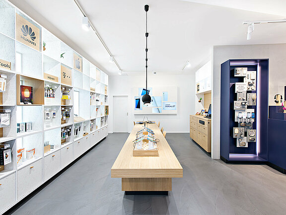 Shops  für MobilCom Debitel umgesetzt mit der Unterstützung von Holtmann+, deutschlandweit 2010-2019.