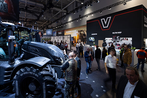 Agritechnica2023_Valtra_02.jpg  